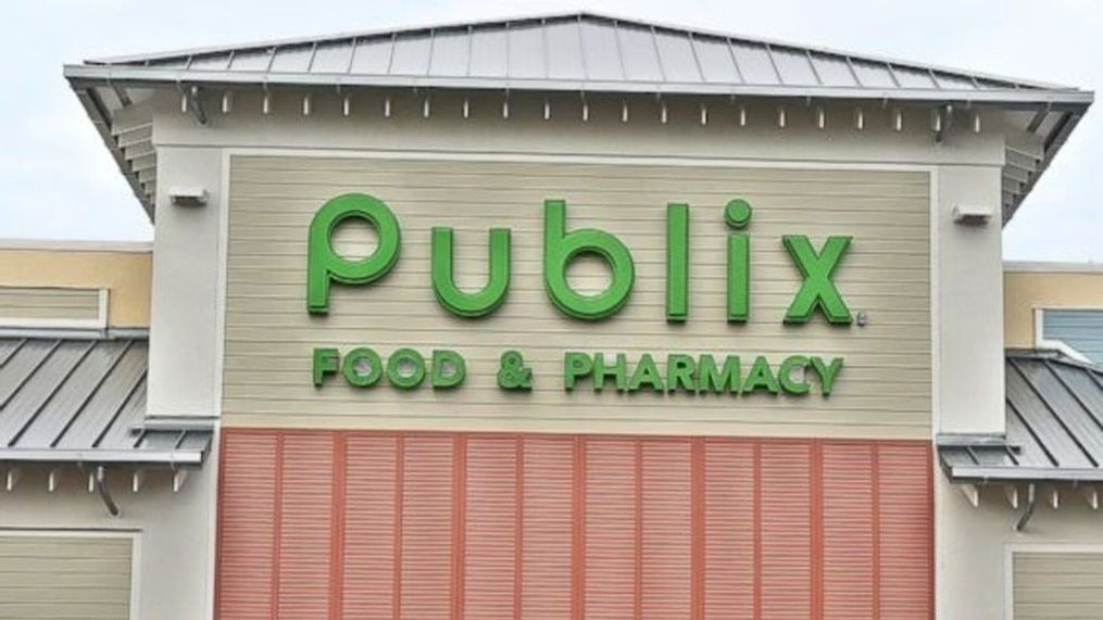 Publix buying milk, fresh produce from farmers and donating it to food banks . PHOTO: SBG File Photo