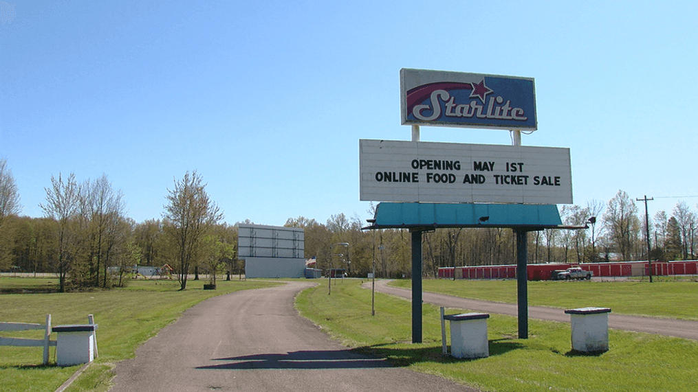 It's a venue with space, a big screen and speakers. Those speakers have never played Pomp and Circumstance, but that's about to change. A movie theater of the past wants to make graduation a reality this year. (WKRC)