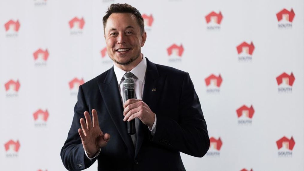 Tesla CEO Elon Musk talks about the development of the worlds biggest lithium-ion battery in Adelaide, Australia, Friday, July 7, 2017. Tesla will partner with French renewable energy company Neoen to build the 100-megawatt battery farm in South Australia state. (Ben Macmahon/AAP Image via AP)