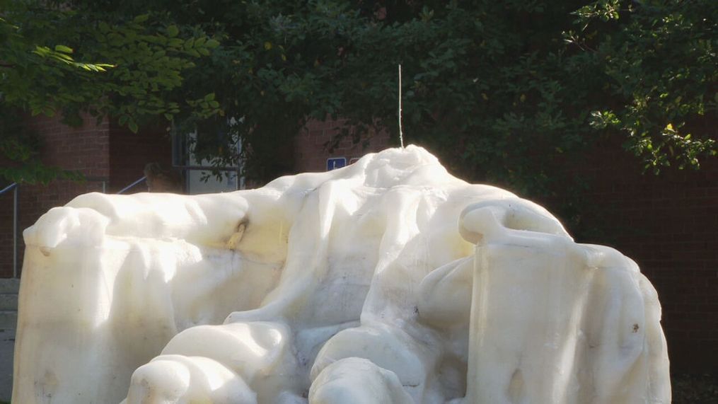 A wax sculpture of Abraham Lincoln, placed outside of Garrison Elementary School in Northwest, D.C., melts from high temperatures (7News). 