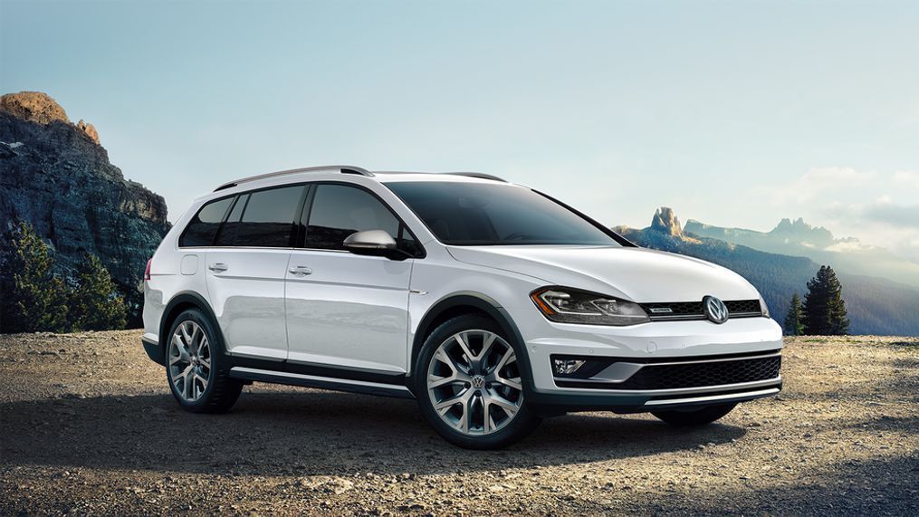 2019 Volkswagen Golf Alltrack (Image courtesy of Volkswagen USA)