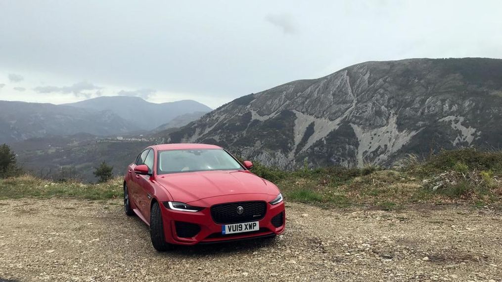 2020 Jaguar XE (Sinclair Broadcast Group / Jill Ciminillo)