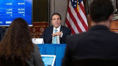 Image for story: Gov. Cuomo orders employers to provide face masks to employees 