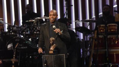 Image for story: Dave Chapelle receives Mark Twain Prize for American Humor