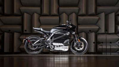 Image for story: Harley-Davidson LiveWire electric motorcycle starts just under $30K