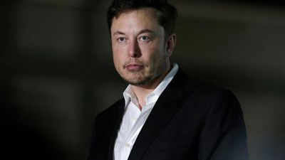 Image for story: Experts say Tesla board may have too many ties to CEO Musk