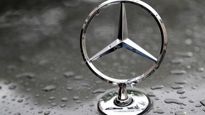 Image for story: US government: Mercedes owners got recall notices too late