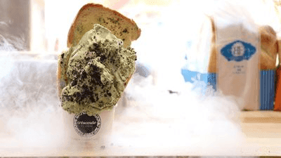 Image for story: Liquid nitrogen ice cream looks (and tastes) awesome