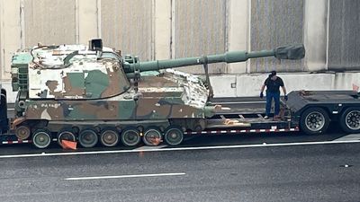 Image for story: Tank you very much: San Antonio's unexpected roadblock