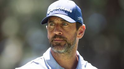 Image for story: Aaron Rodgers slams 'sick society' for wanting to know about his private life