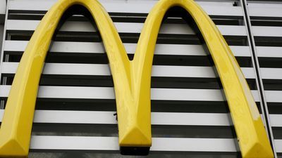 Image for story: You can celebrate National Cheeseburger Day with McDonald's and Wendy's