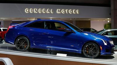 Image for story: Weak sales weigh on GM in 1st quarter