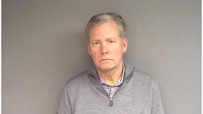 Image for story: 'To Catch a Predator' host Chris Hansen arrested for larceny