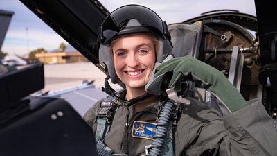 Image for story: Active-duty Air Force officer crowned 2024 Miss America