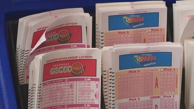 Image for story: Arkansas woman wins $2 million after playing family birth dates on Powerball ticket