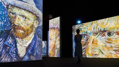 Image for story: Works of Van Gogh, Monet & Da Vinci to be on display in multi-sensory series at Biltmore