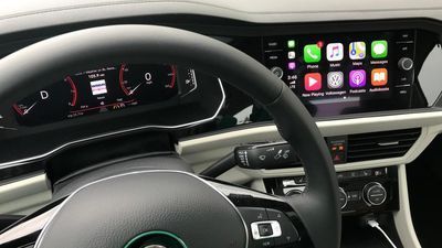 Image for story: Apple CarPlay upgraded to add Google Maps, Waze with iOS 12