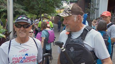 Image for story: Years after losing his vision, Oregon man makes history in dragon boat racing