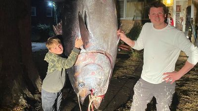 Image for story: 'I owe it all to God:' Virginia fisherman catches 1,000 pound bluefin tuna 