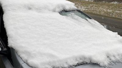 Image for story: Driver gets $553 ticket for driving more than 5 miles with snow on windshield 