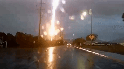 Image for story: VIDEO: Lightning strikes 50-year-old redwood tree