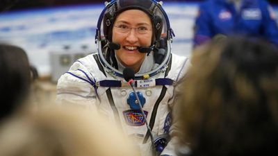 Image for story: Record-setting astronaut Christina Koch to read children's books on Instagram