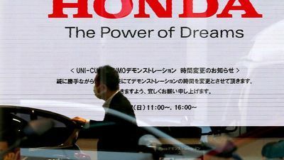 Image for story: Honda's profit drops on air bag recall expenses, flat sales