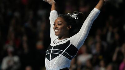 Image for story: Simone Biles dazzles in her return from a 2-year layoff to dominate the US Classic