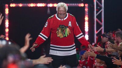 Image for story: Hockey legend Bobby Hull passes away at age 84