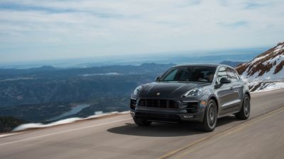 Image for story: 2015-2017 Porsche Macan recalled to fix air bag systems