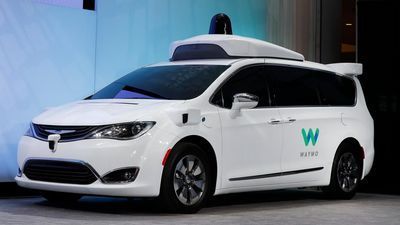 Image for story: Waymo's self-driving car service to include 62,000 minivans