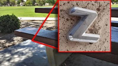 Image for story: Women find chrome 'Z' under North Las Vegas bench, win $10,000 in nationwide treasure hunt