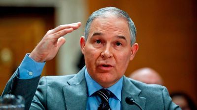 Image for story: EPA to ease back emissions standards