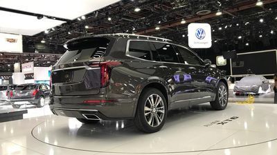 Image for story: 2020 Cadillac XT6 costs more than rival Lincoln Aviator