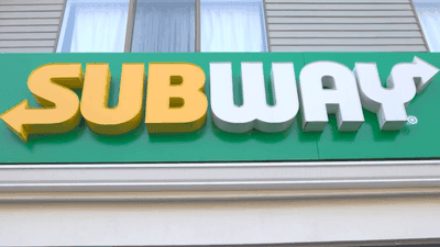 Image for story: Subway adds new 'footlong dessert' to permanent menu, soon to be nationwide