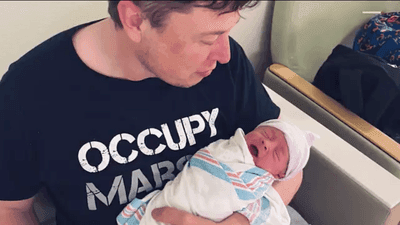 Image for story: Elon Musk, singer Grimes slightly change their newborn child's unique name