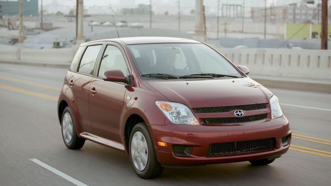 15_2006_Scion_xA.jpg