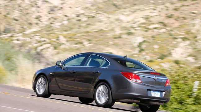 2011 Buick Regal (Image courtesy of General Motors)