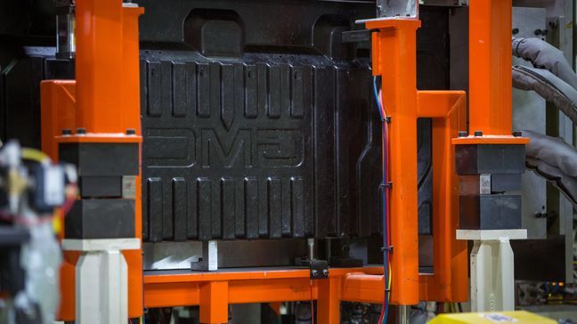 A GMC Carbon Pro box goes through production at the Continental Structural Plastics plant in Huntington, Indiana. (Photo by Jeffrey Sauger for GMC)