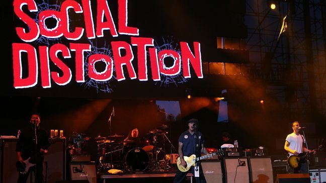 Social Distortion performs at the KROQ Weenie Roast 2007 at the Verizon Wireless Amphitheater on May 19, 2007 in Irvine, California.  (Photo by Michael Buckner/Getty Images)