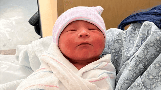 Mom and baby at the hospital (Photo: Saint Agnes Hospital)