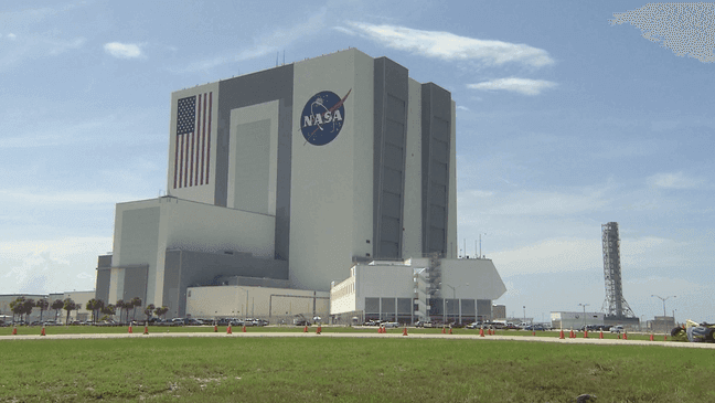 Tom Cruise working with NASA to shoot a film in outer space (Photo: CNN via CNN Newsource){br}