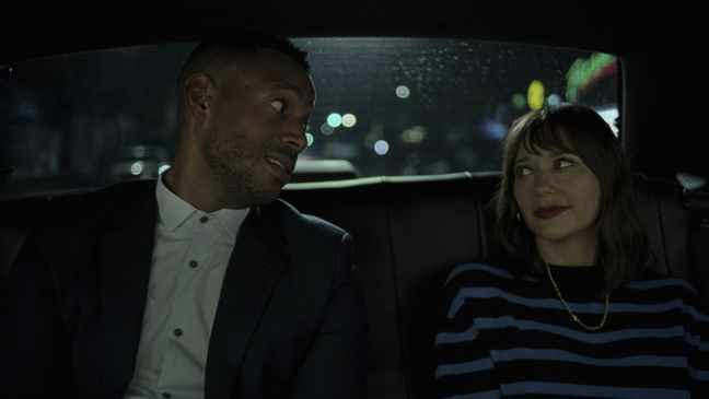 (L-R) Marlon Wayans, Rashida Jones in Sofia Coppola's{&nbsp;} "On the Rocks" (Photo: a24/Apple)