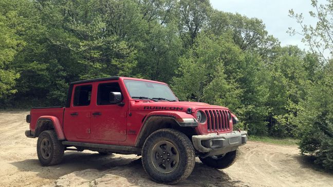 2020 Jeep Gladiator (Sinclair Broadcast Group / Jill Ciminillo)