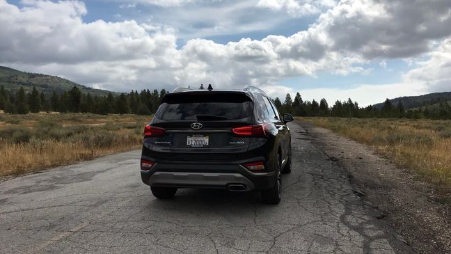 2019 Hyundai Santa Fe (Sinclair Broadcast Group / Jill Ciminillo)