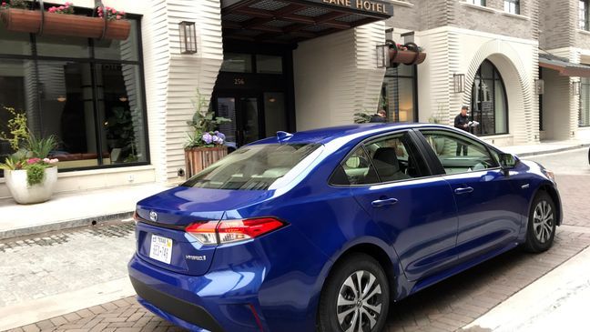 2020 Toyota Corolla LE Hybrid (Sinclair Broadcast Group / Jill Ciminillo)