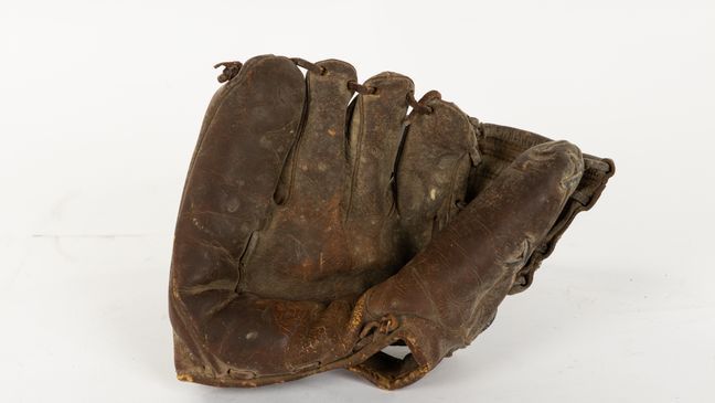 Anderson used this Rawlings leather glove when he was a pitcher for Avondale High School’s baseball team, c. 1955. (Country Music Hall of Fame photo)