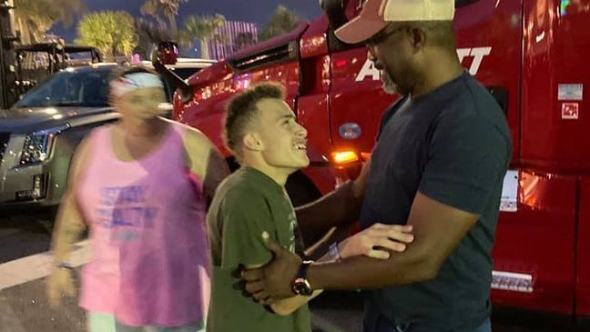 Jeff Benton introduces Jeremiah to Darius Rucker (Photo: Jeff Benton)